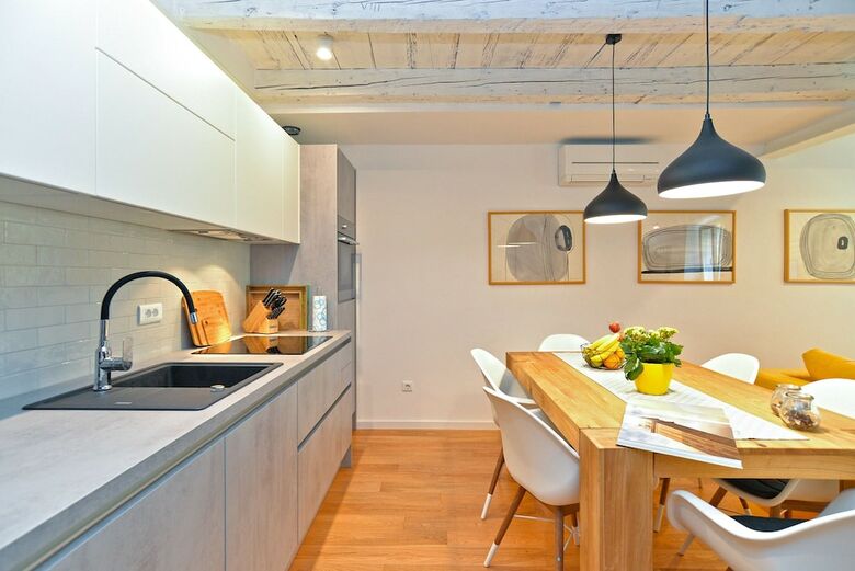 House 1650