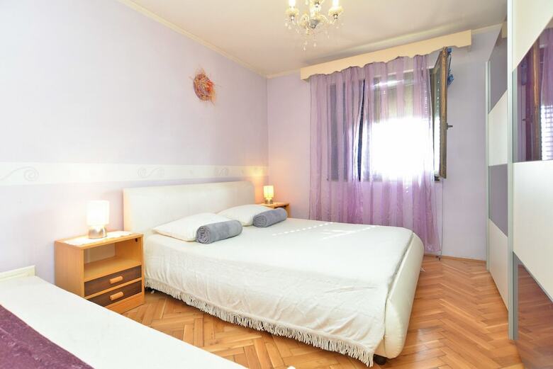 Apartment 1597