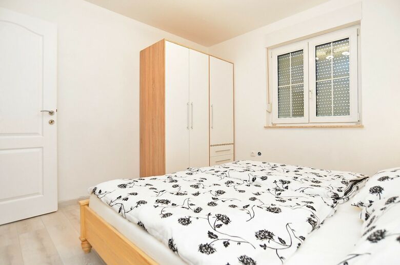 Apartment 1739