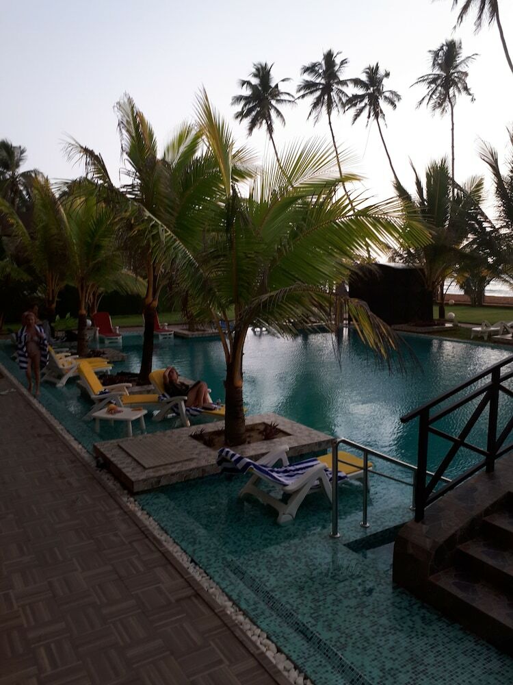Ocean Queen Hotel