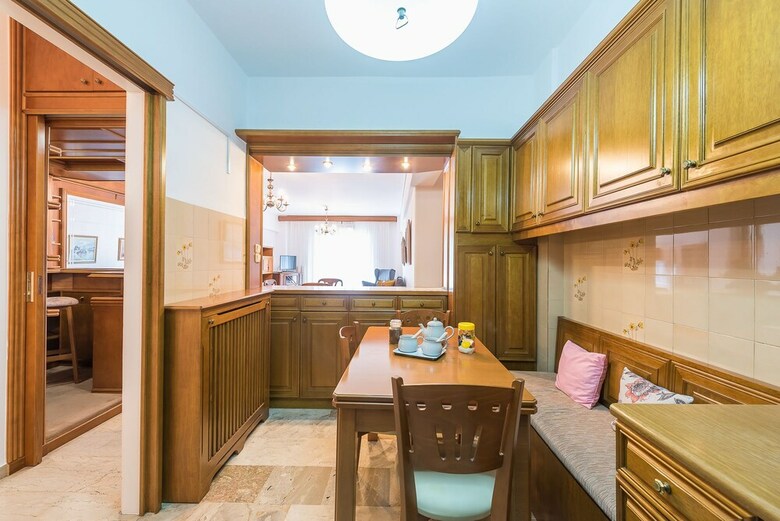 Vintage Acropolis Apartment