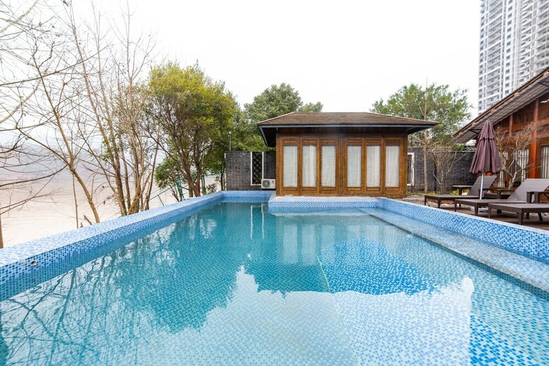 Hotel Qiansu Ban Jiang Xia Boutique Inn