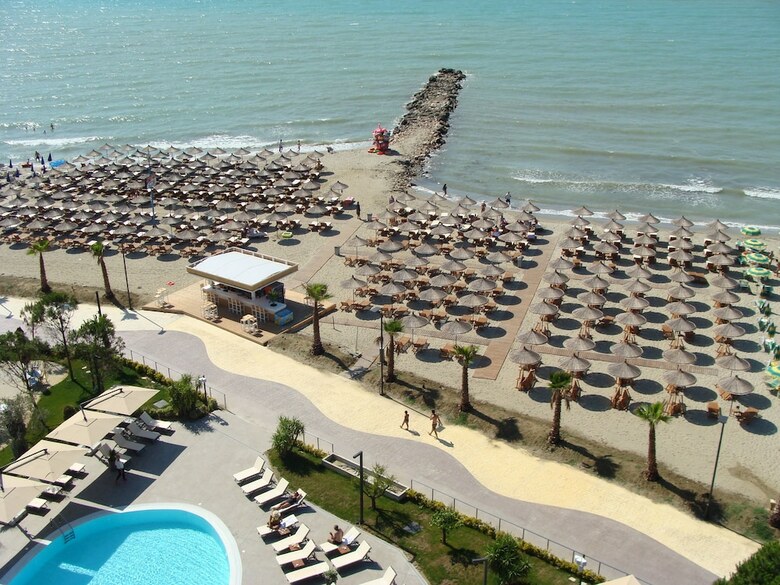 Supreme Hotel & Spa
