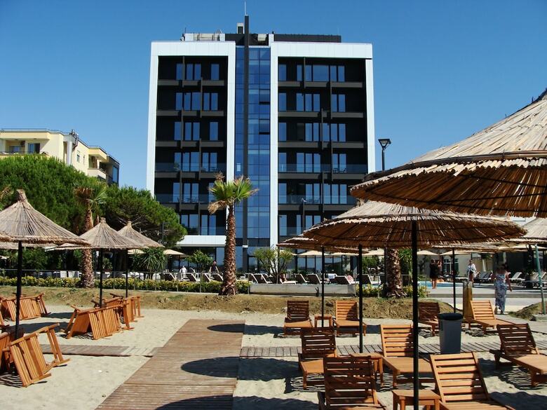 Supreme Hotel & Spa