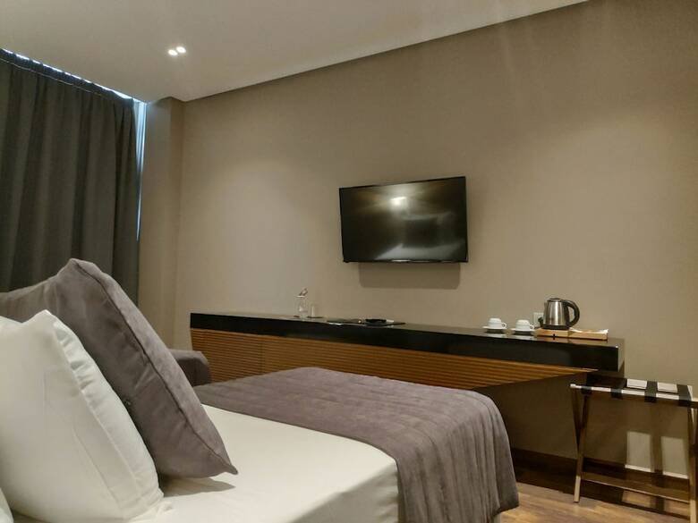 Supreme Hotel & Spa