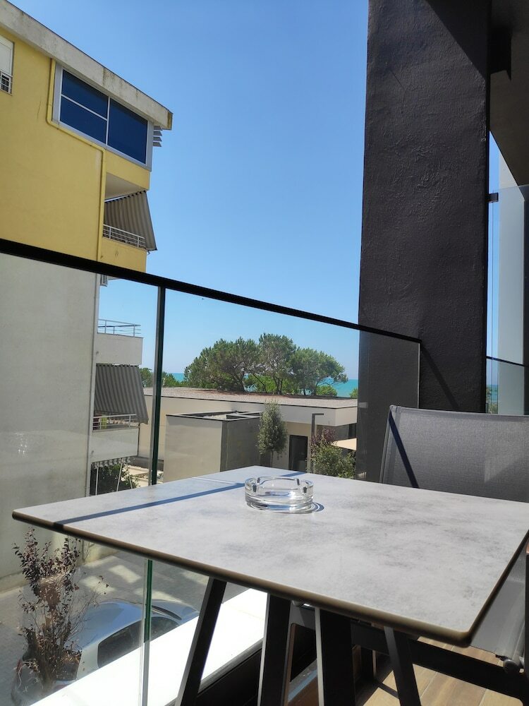 Supreme Hotel & Spa