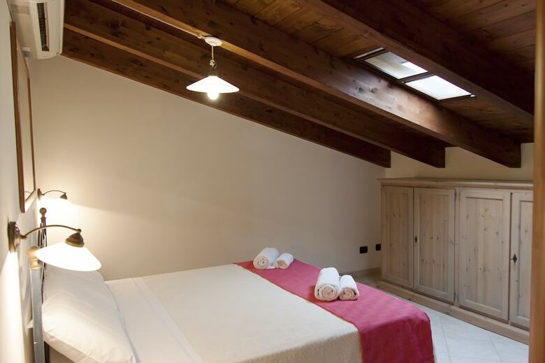 Podere Monte Sixeri Country Estate