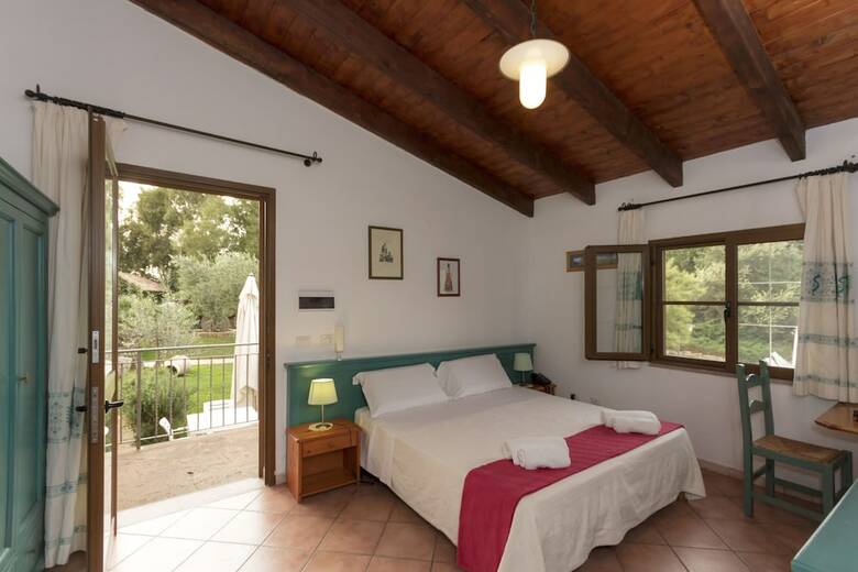 Podere Monte Sixeri Country Estate