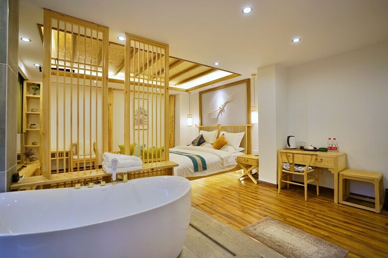 Yuexijiang Boutique Holiday Hotel