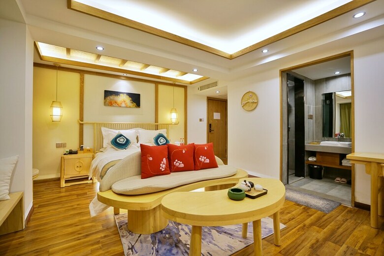Yuexijiang Boutique Holiday Hotel