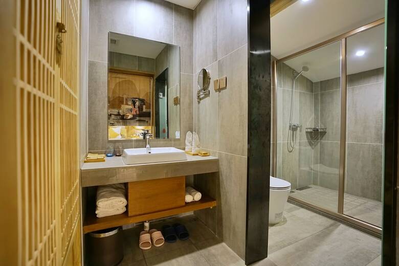 Yuexijiang Boutique Holiday Hotel