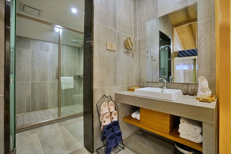 Yuexijiang Boutique Holiday Hotel