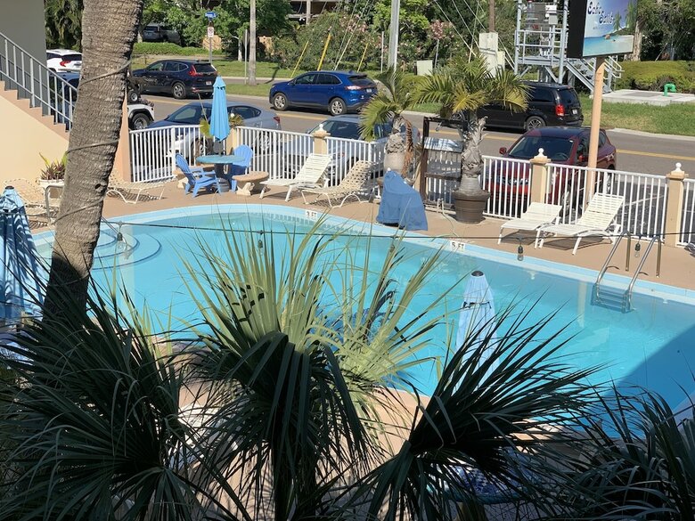 Echo Sails Motel