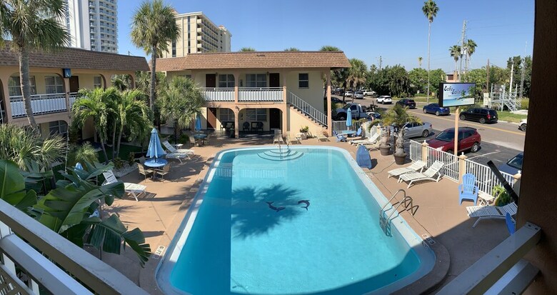 Echo Sails Motel