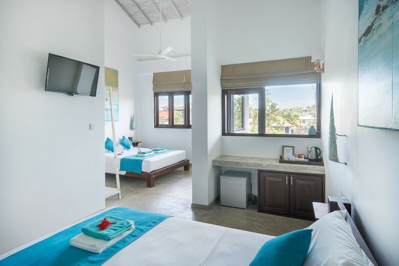 At Ease Beach Hotel