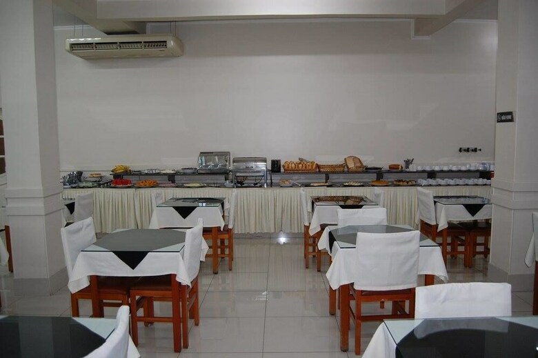 Ano Bom Palace Hotel