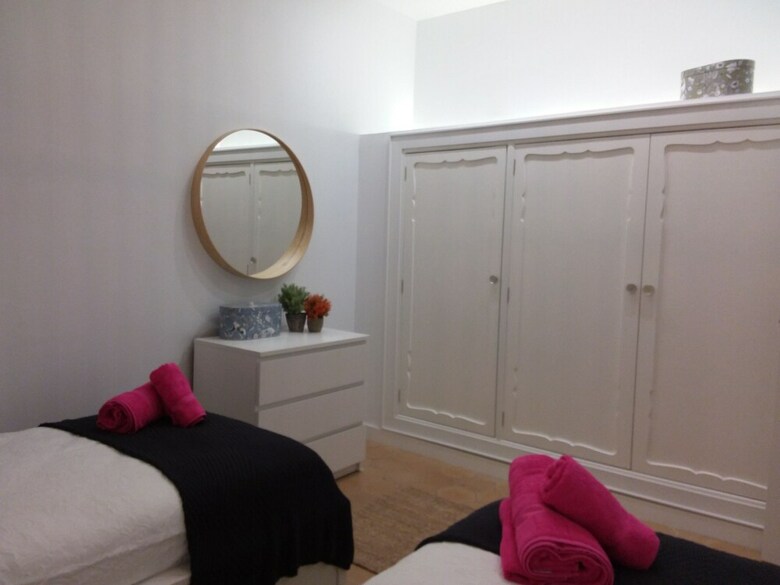 Deluxe Cruz Conde Apart. 2 Dorm. 2 Ba�os