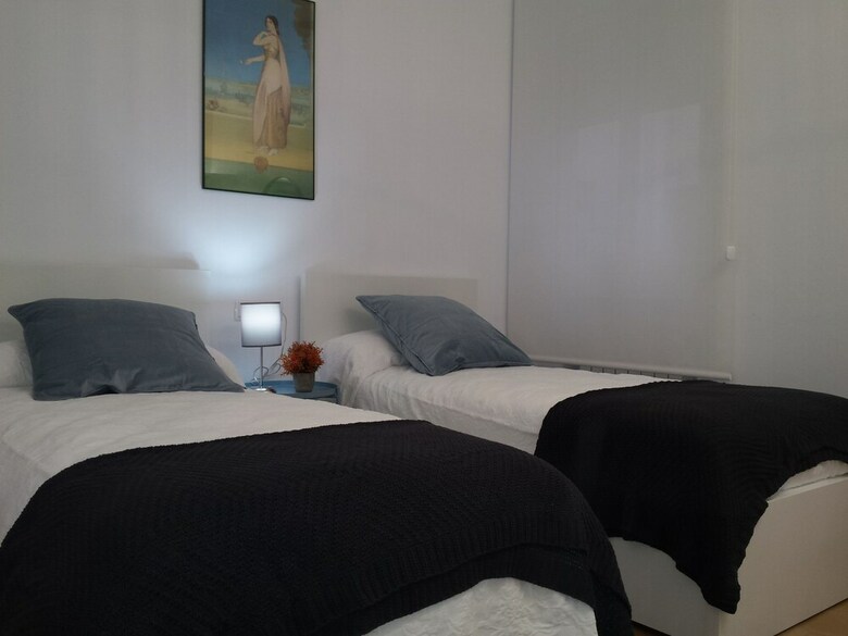 Deluxe Cruz Conde Apart. 2 Dorm. 2 Ba�os