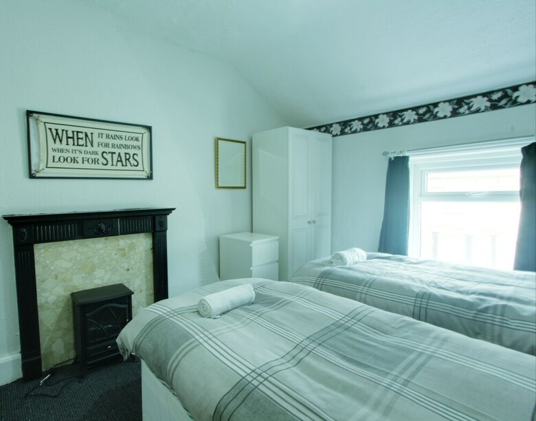 Bromley Central Holiday Home