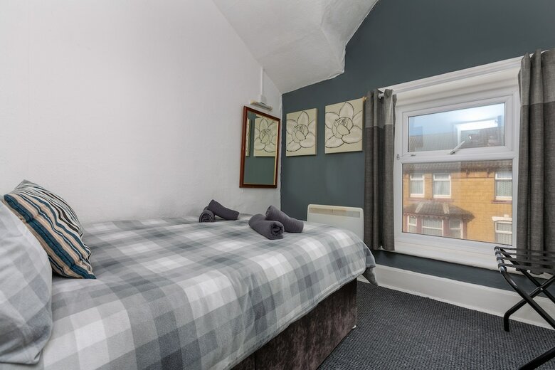 Bromley Central Holiday Home