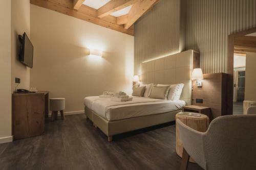 X Alp Hotel