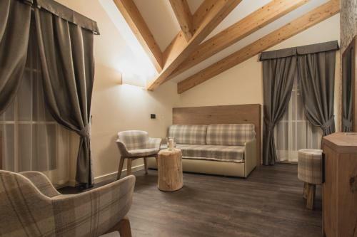 X Alp Hotel