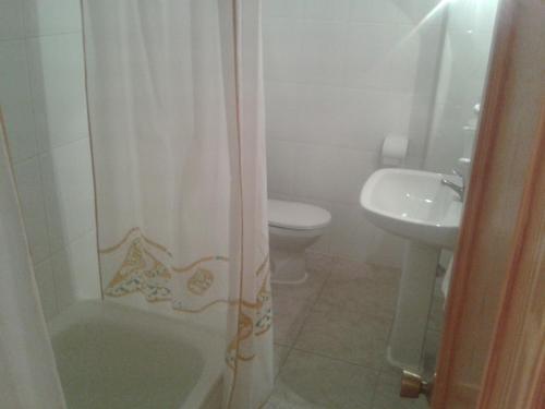 Hostal Restaurante Los Bronces
