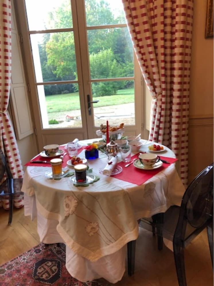 Bed & Breakfast Chateau de Lourdes Cancale - St Malo