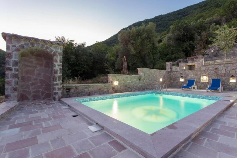 Apartamentos Old Stone House Villas