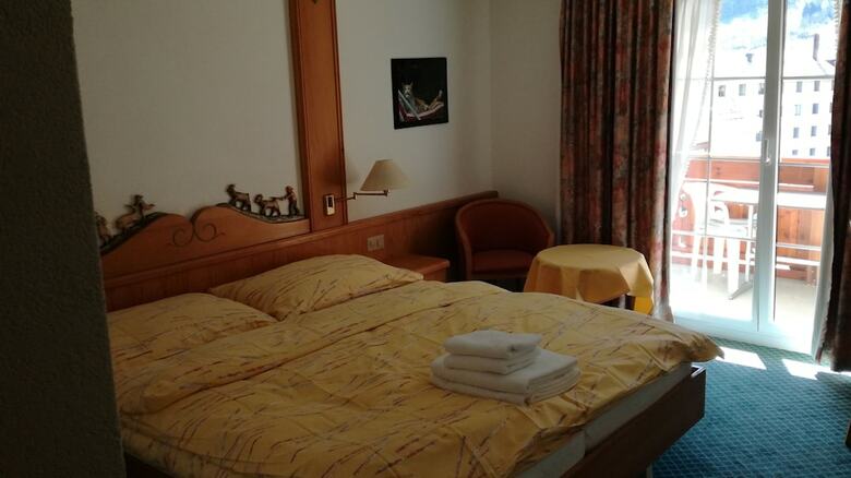 Hotel Grichting Und Badnerhof