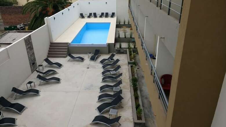Apartamentos Casa Del Parque Pileta Climatizada