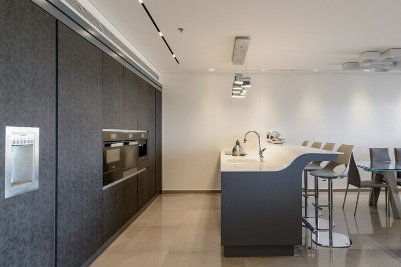 Stav Rentals Tel Aviv Sea View Apartment