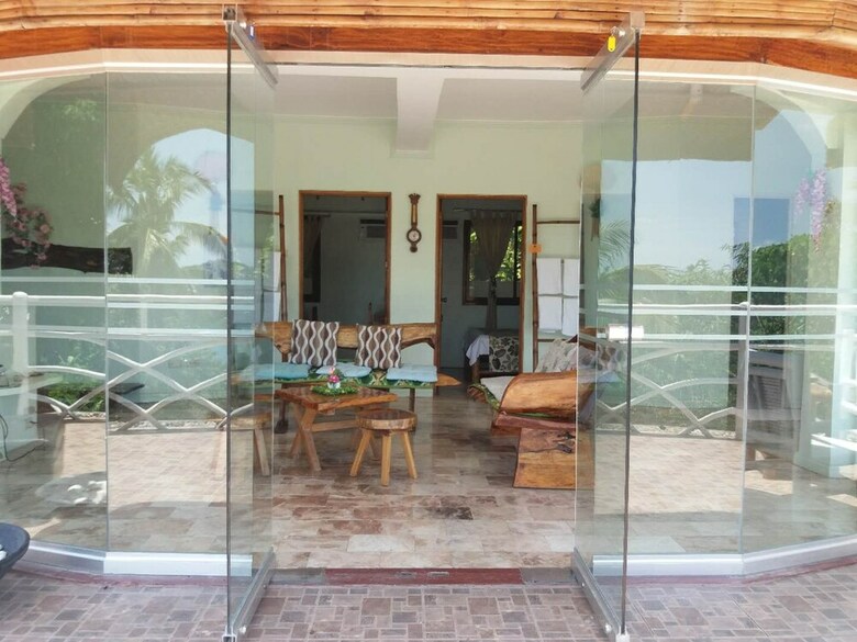Aparthotel Summer Place Apartments Puerto Galera