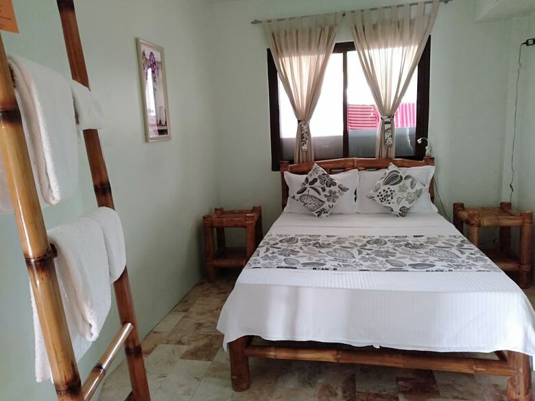 Aparthotel Summer Place Apartments Puerto Galera