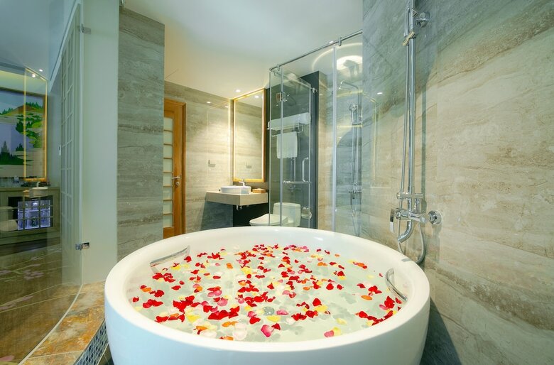 Sala Danang Beach Hotel