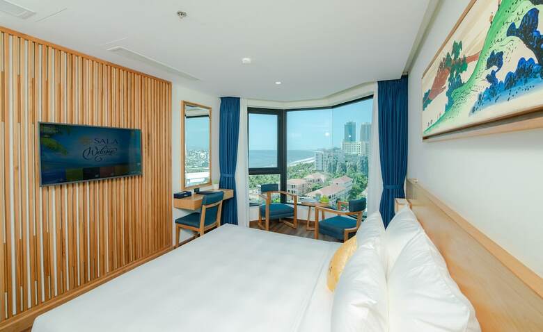 Sala Danang Beach Hotel