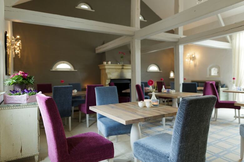 Hotel Aarnhoog Gmbh