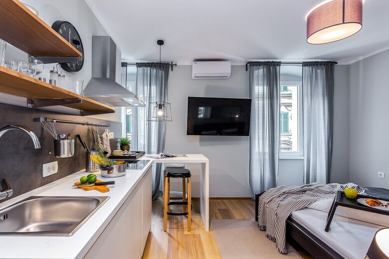 Apartamentos Deluxe Adria Square Studios
