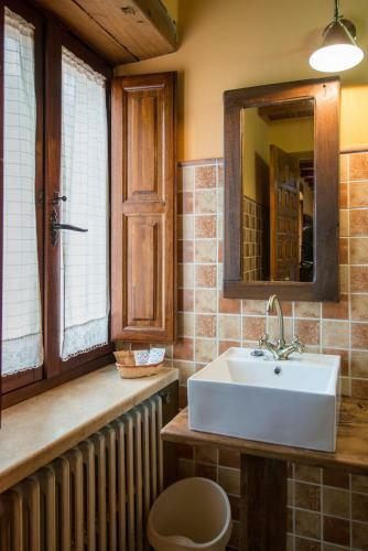 Hostal Pe�a Santa