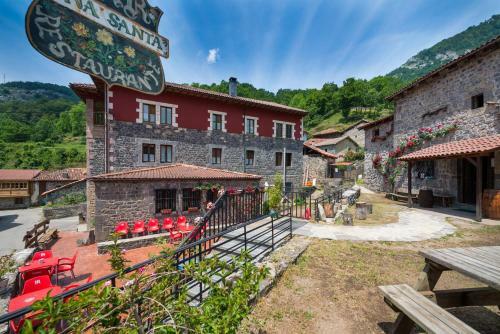 Hostal Pe�a Santa