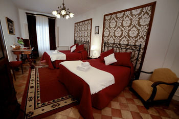 Hostal Casa Rural La Casona