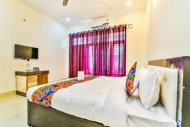 Fabhotel Laxmi Residency