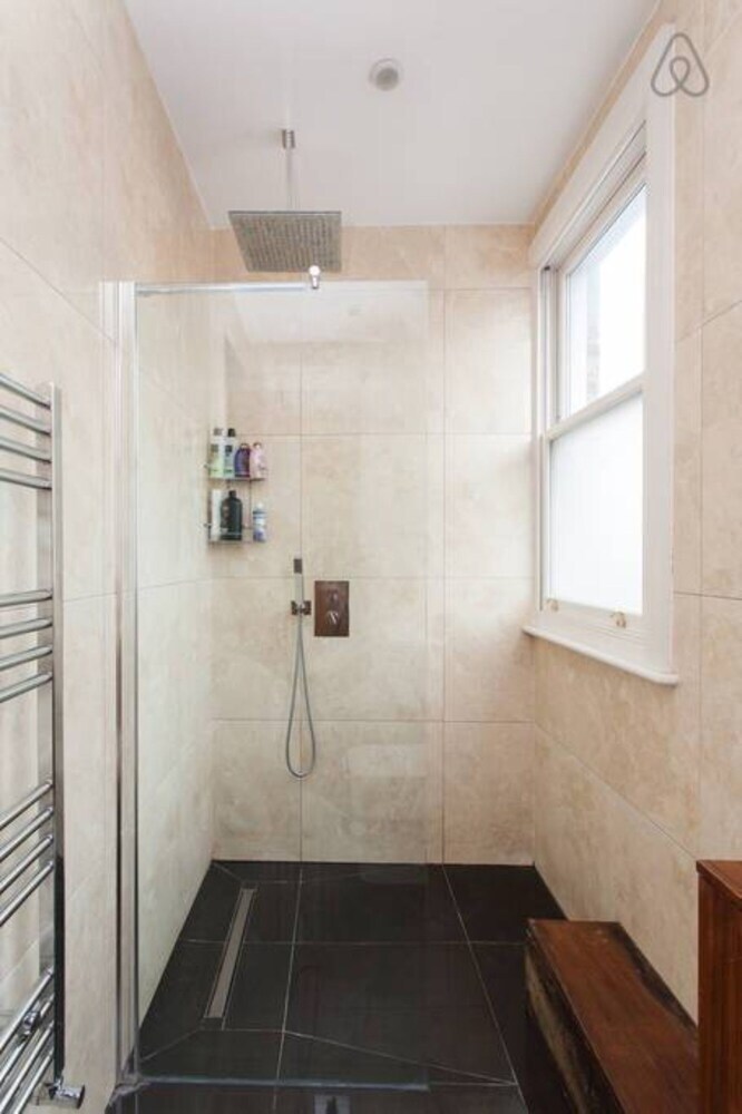 Apartamentos Spacious And Contemporary 3 Bedroom House