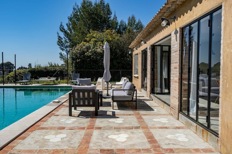 Homelly Propri�t� Avec Piscine