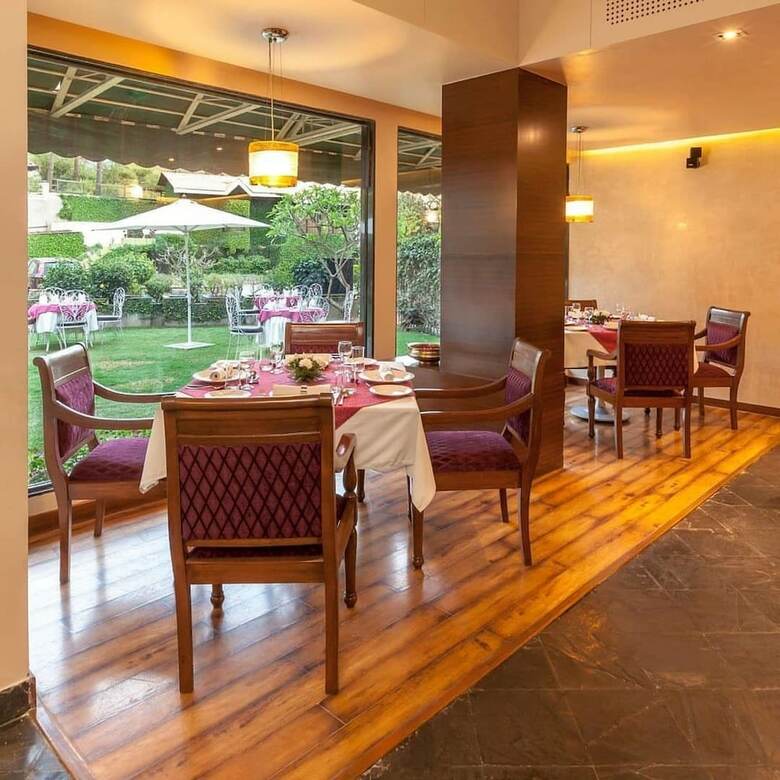 Hotel Hilltone