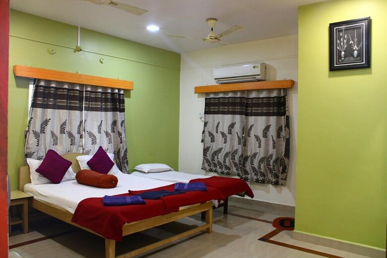 Hotel Nisarg Resort