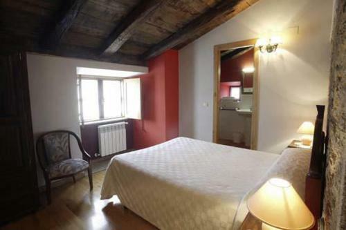 Hostal A Pena De Augasantas