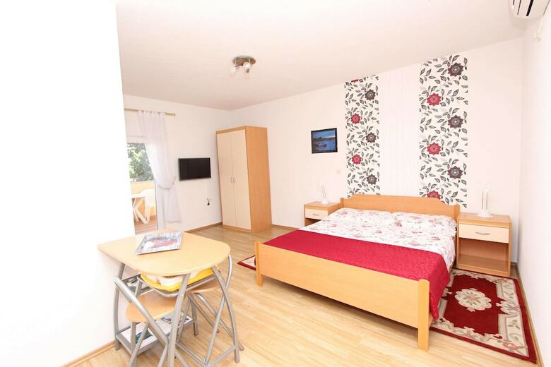 Apartments Sena