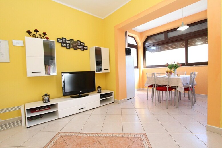 Apartments Rozi