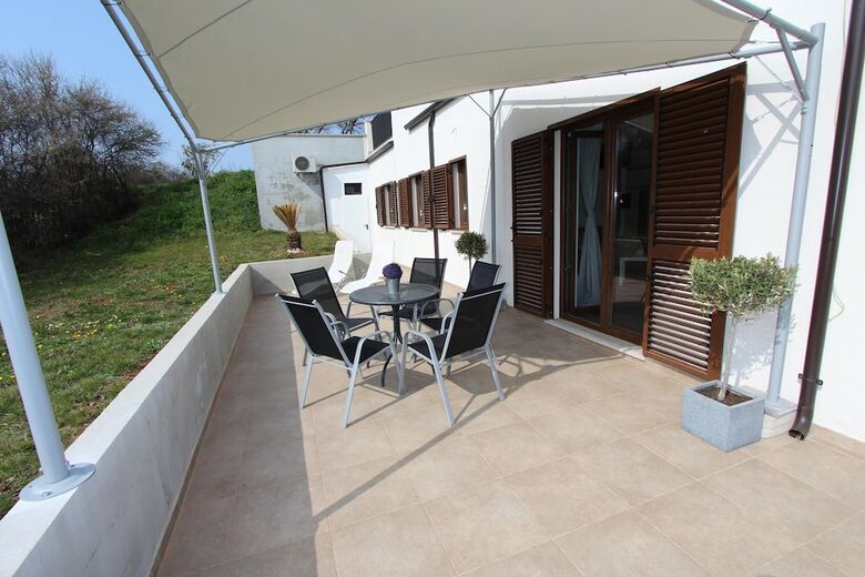 Apartments Vestar
